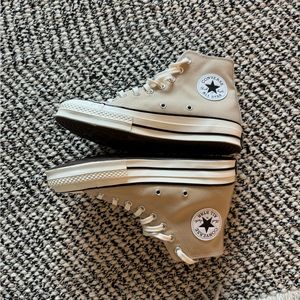 Converse Chuck 70 High Top Sneakers - Oat Milk, M6.5/W6.5